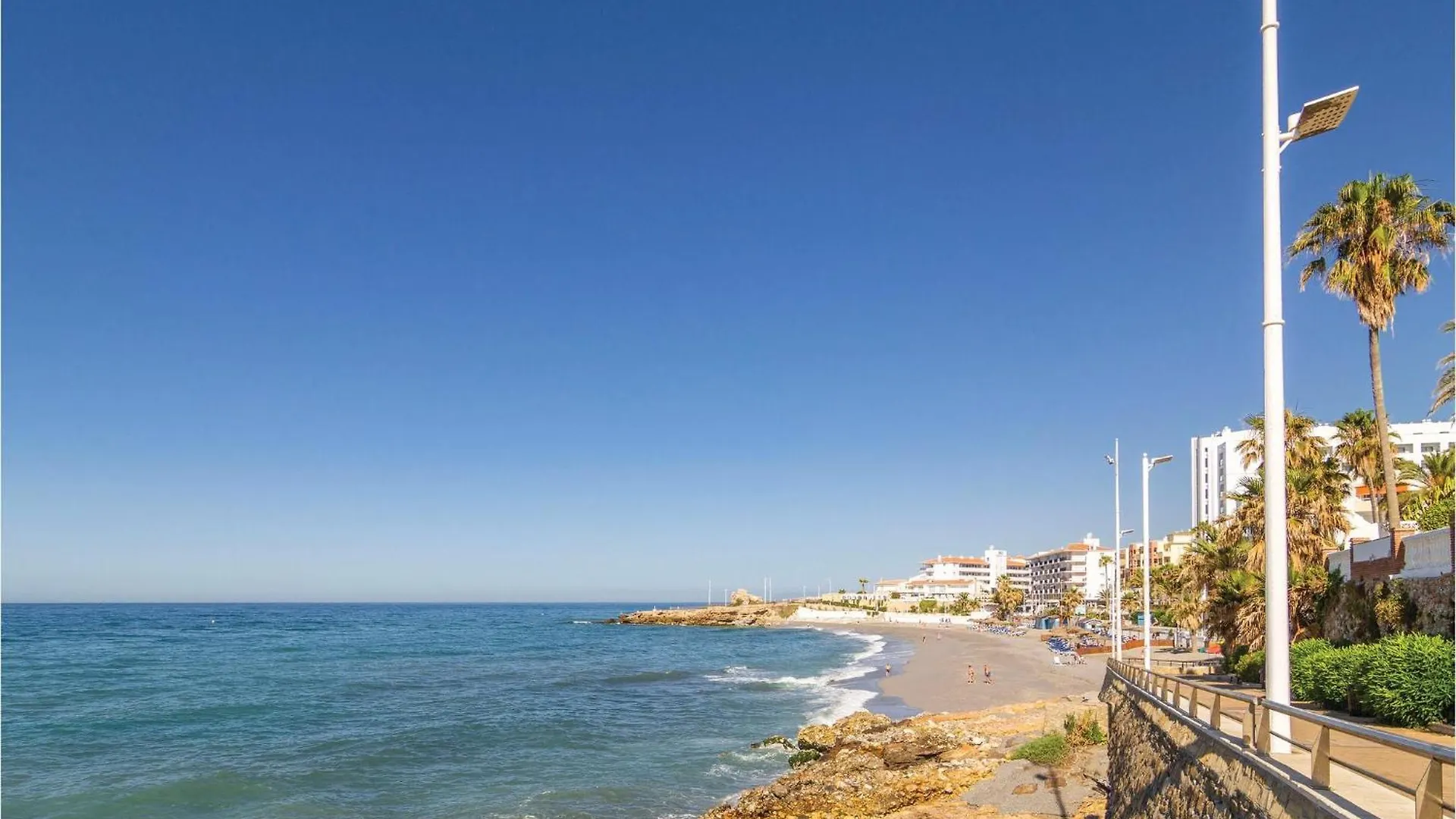 3 Bedroom Lovely Apartment In Nerja